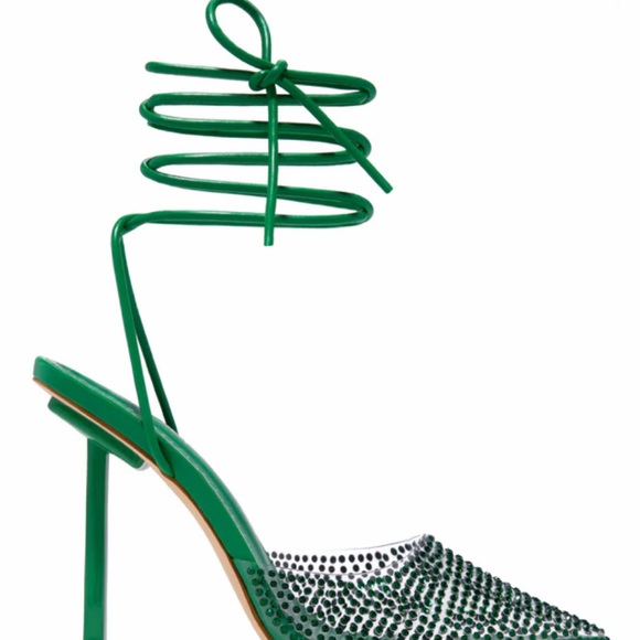 NEW Heels - Picture 3 of 6